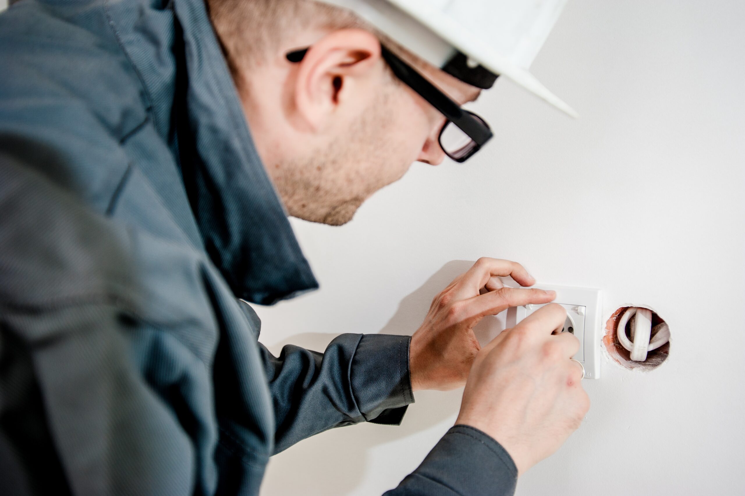 Licensed electrical contractor